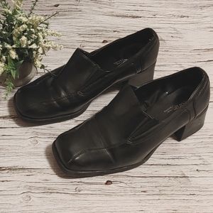 George Black Chunky Heel Slip-On Pumps